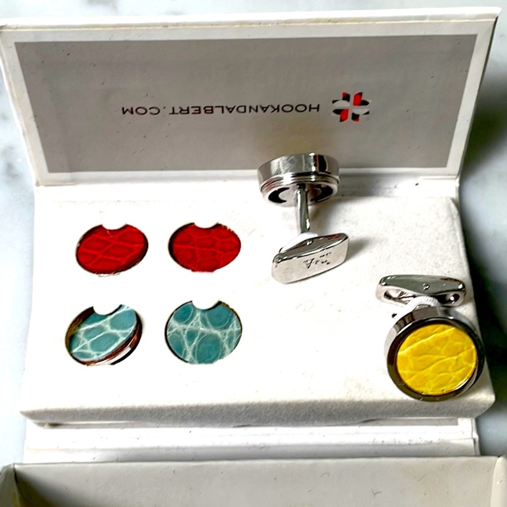 HOOK & ALBERT amazing cufflinks have interchangeable alligator 3 color inserts!